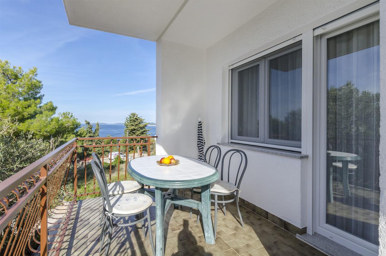 Apartments Karmela 普利莫顿 外观 照片