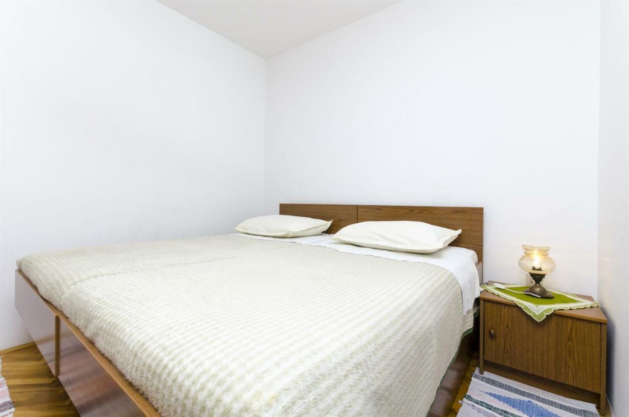 Apartments Karmela 普利莫顿 外观 照片
